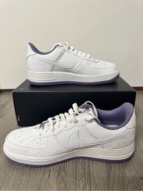 Nike Kobe Air Force 1 Low-Top Sneakers